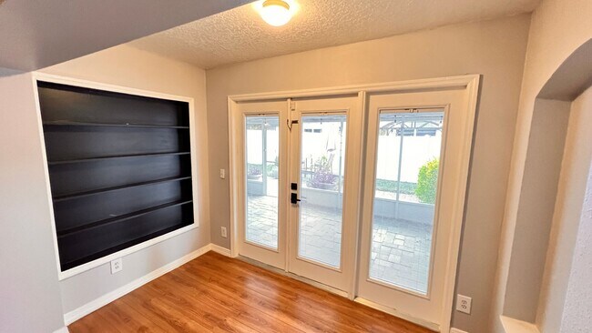 Building Photo - The Heart of Maitland: 3BD/2BA Home That F...