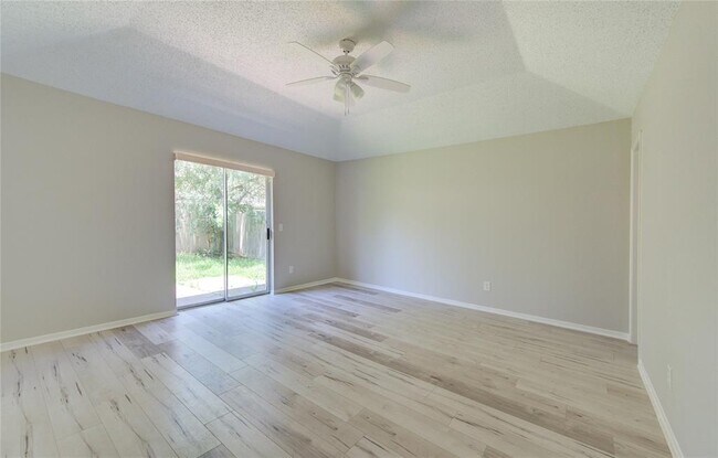 Building Photo - 4407 Alamo Ave