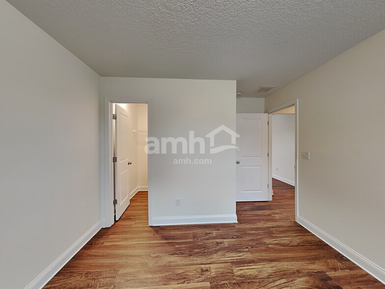 Building Photo - 740 Celebration Lane