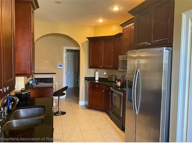 Building Photo - 5016 Friars Cove St