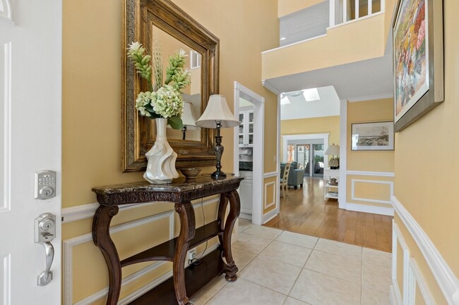 Building Photo - 470 9th Pl