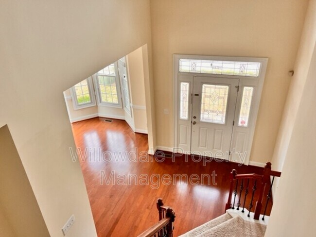 Building Photo - 121 Orianna Dr