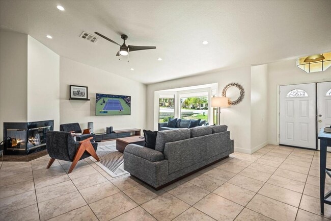 Building Photo - 41740 Jamaica Sands Dr