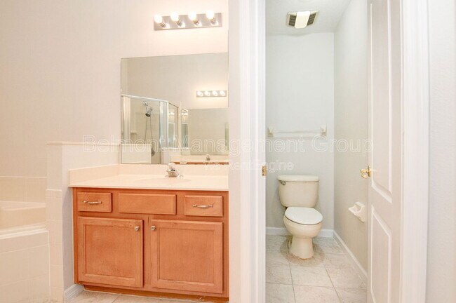 Building Photo - 9853 Portofino Dr