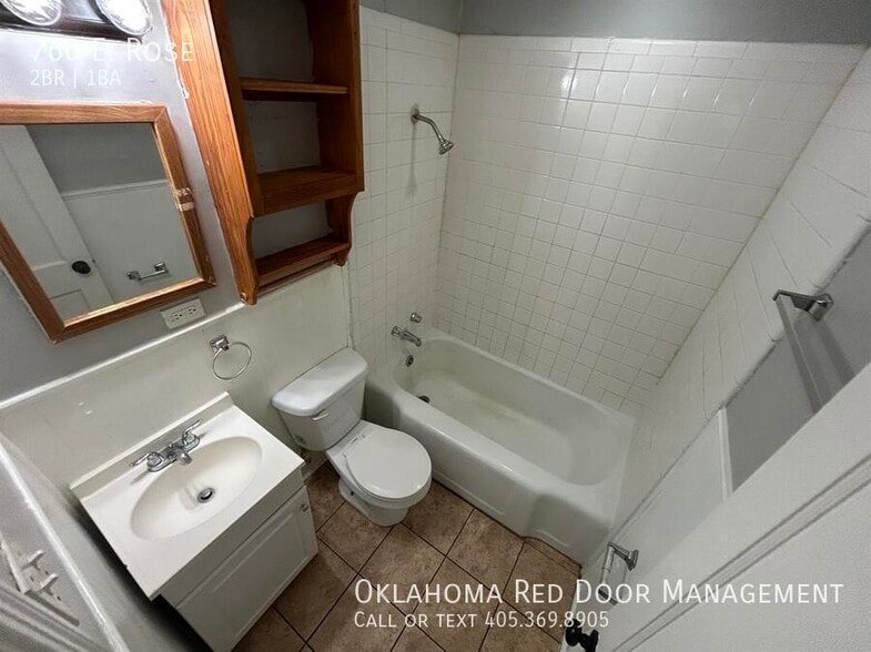 Primary Photo - 760 E Rose Dr