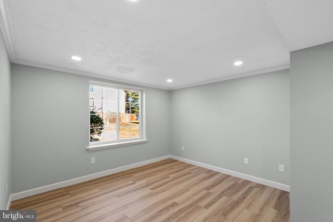 Building Photo - 8385 Brockham Dr