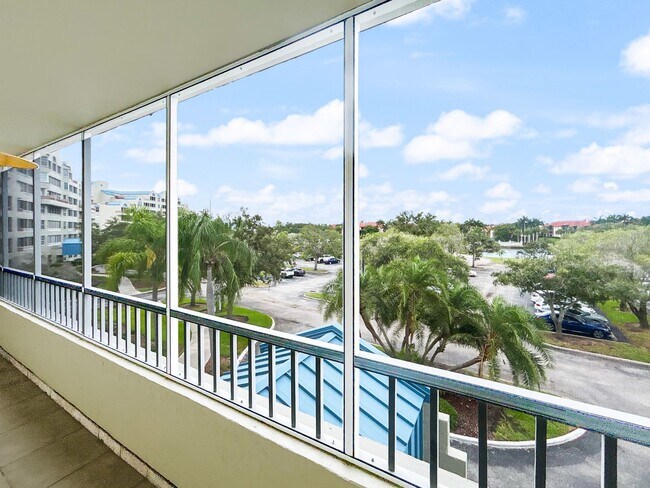 Building Photo - 2333 Feather Sound Dr