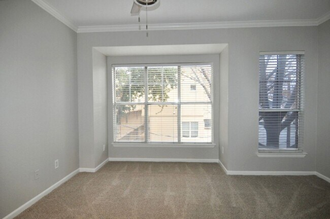 Building Photo - 2902 State St