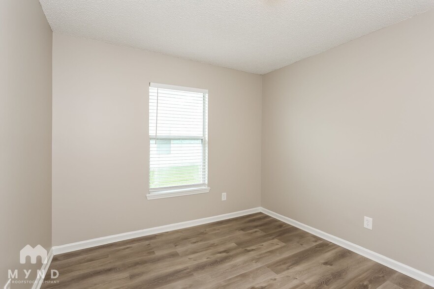 Building Photo - 3442 Volley Dr