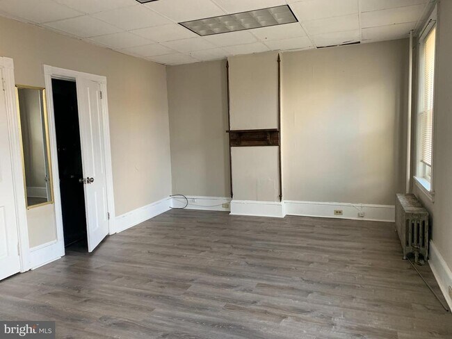 Building Photo - 209 Gay St