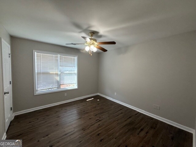 Building Photo - 1717 New Hope Rd