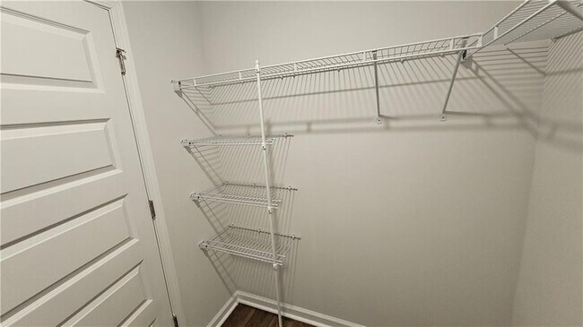 Building Photo - 511 Autumns Wood Cir W
