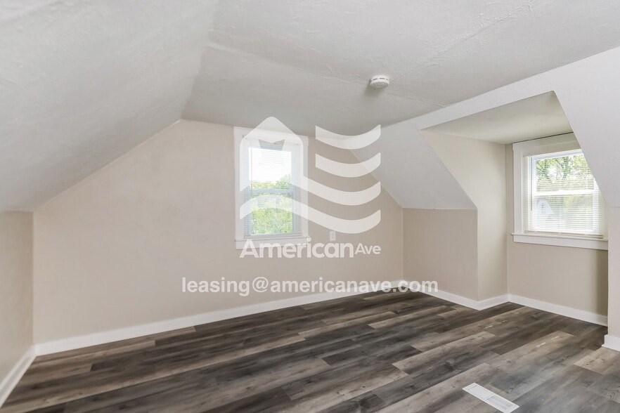 Building Photo - 4723 Genesee Ave