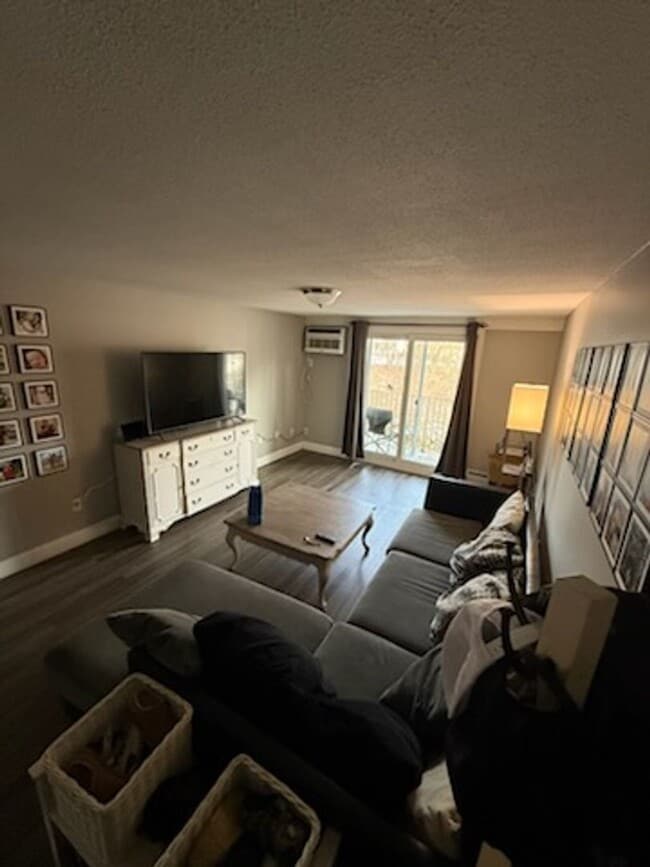 Building Photo - 1 Silvestri Cir