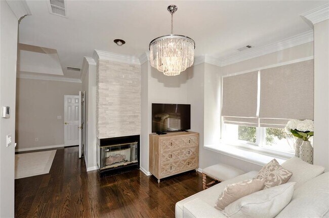 Building Photo - 310 Windsor Gate Cove NE