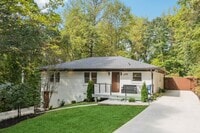 Building Photo - NEW! Fully Furnished Atlanta Oasis - Upsca...