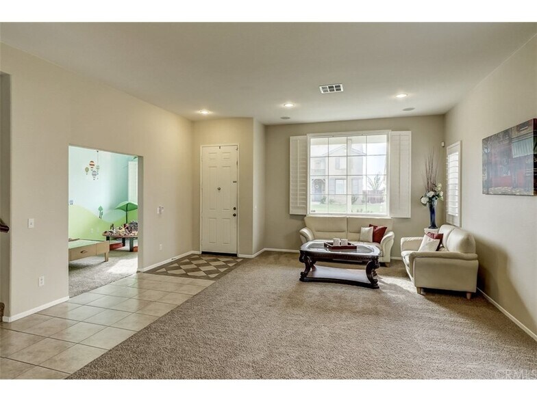 Building Photo - 26426 Mare Ln