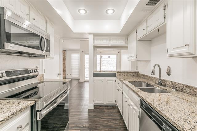 Building Photo - 2916 Pegasus Dr