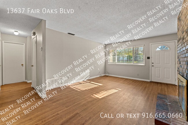 Building Photo - 13637 Fair Oaks Blvd
