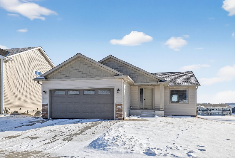 Building Photo - 2412 Hadley Hills Dr NE