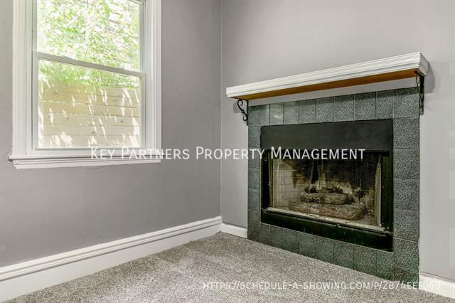 Building Photo - 7517 Rainbow Dr