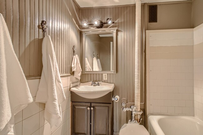 Bathroom with Accessories - 1365 N Corona St