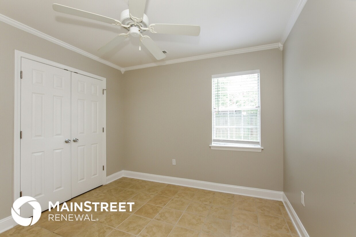 Building Photo - 13701 Dealtry Ln