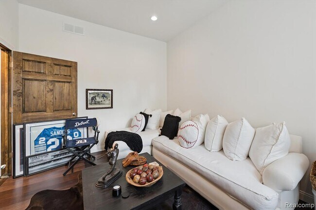 Building Photo - 4565 Katherina Z Pl