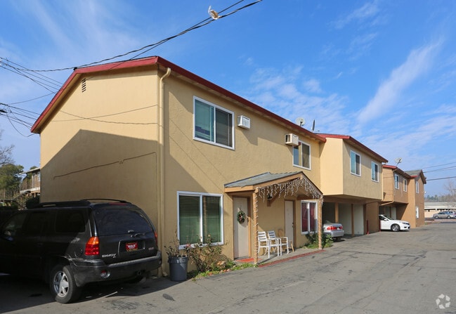 Primary Photo - Carol Apartments