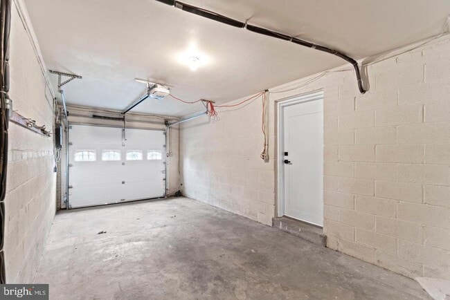 Building Photo - 8404 Cherry Valley Ln