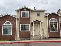 Building Photo - 2533 Mesa Springs View
