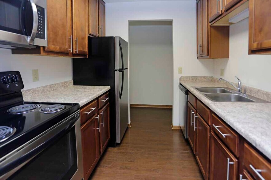 Eagle Ridge Maple Grove, MN Apartment Finder