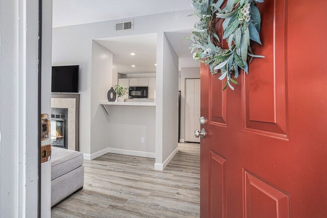 Building Photo - CANYON MEADOWS - Pleasanton's highly desired hidden gem complex...
