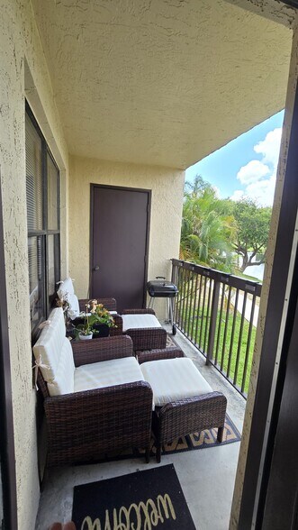 Building Photo - 4361 W McNab Rd