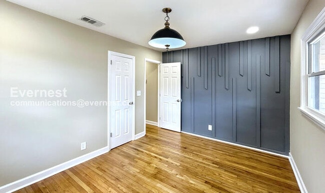 Building Photo - 2047 Nettie Ct