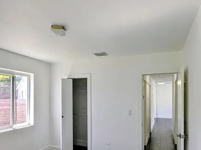 Building Photo - 340 NW 132nd St