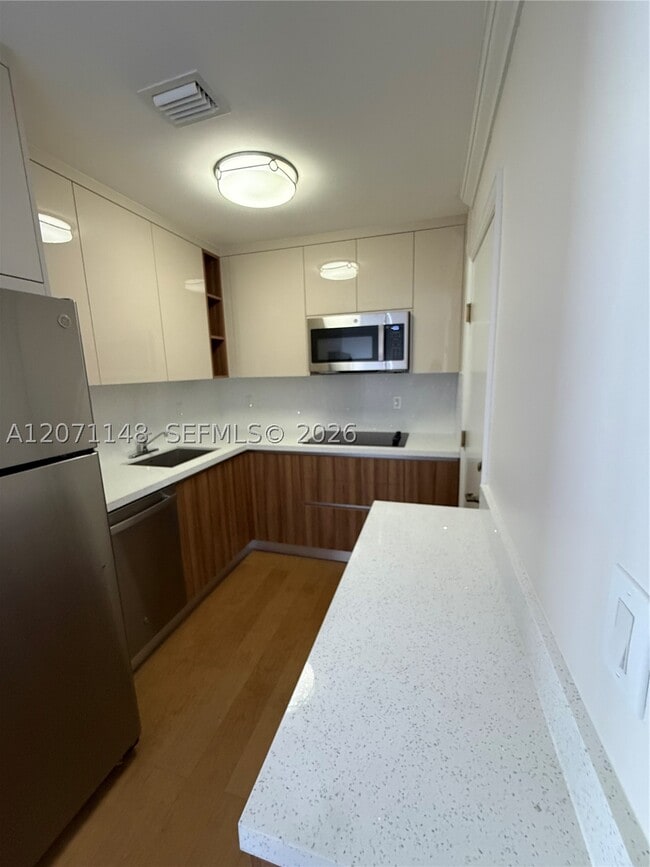 Building Photo - 14500 SW 88th Ave