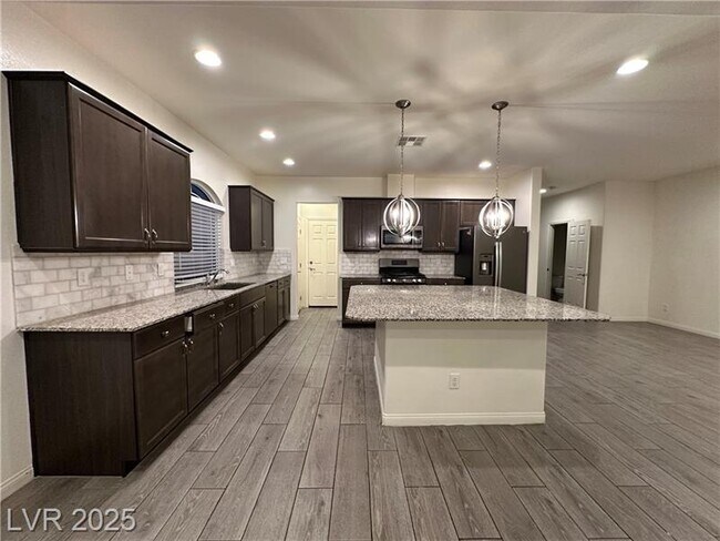 Building Photo - 7030 Ghost Hill St