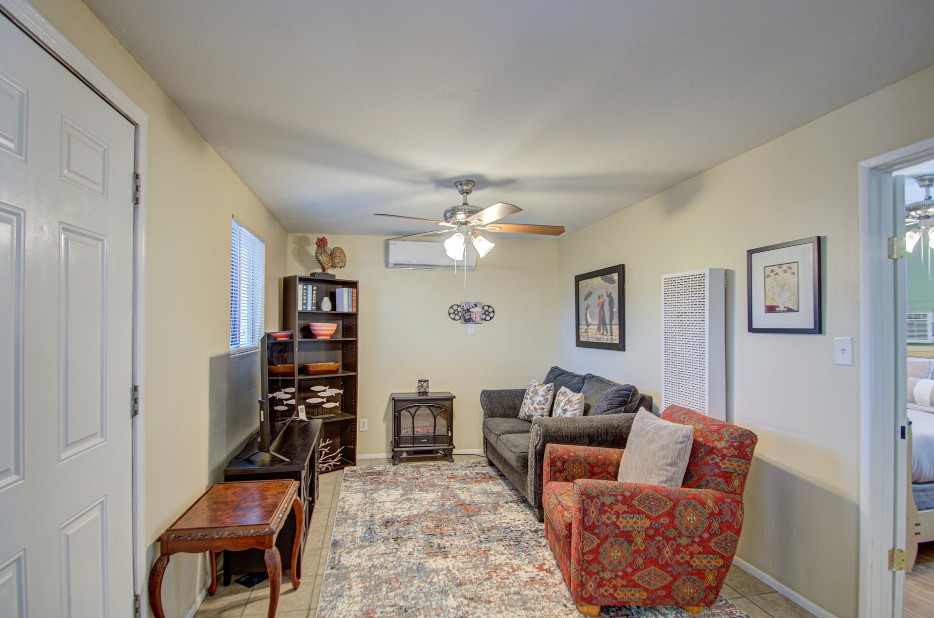 Building Photo - 328 N 12th St