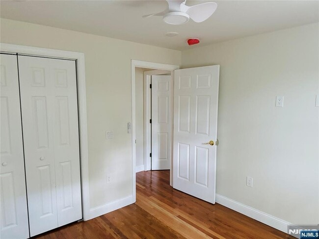 Building Photo - 14 Elm St