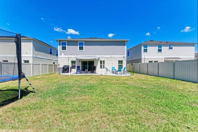 Building Photo - Beautiful Home For Rent In Crosswind Point!