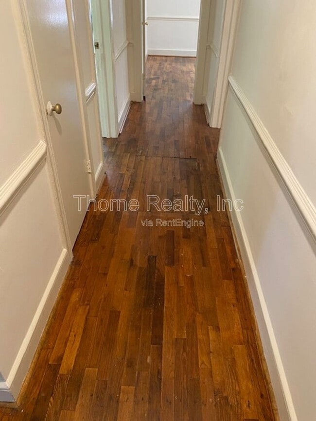 Building Photo - 2008 Beverly Rd