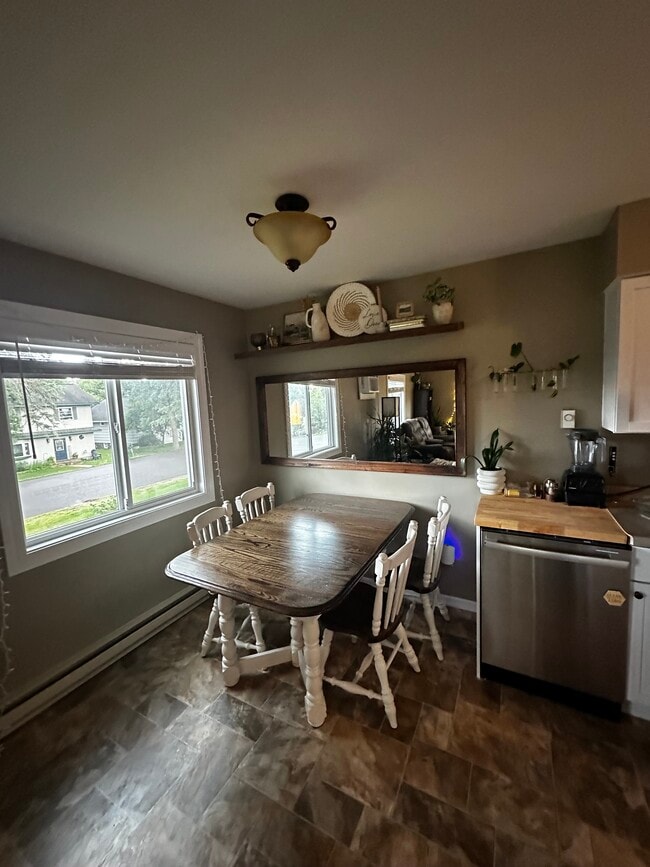 Building Photo - Yoder Duplex