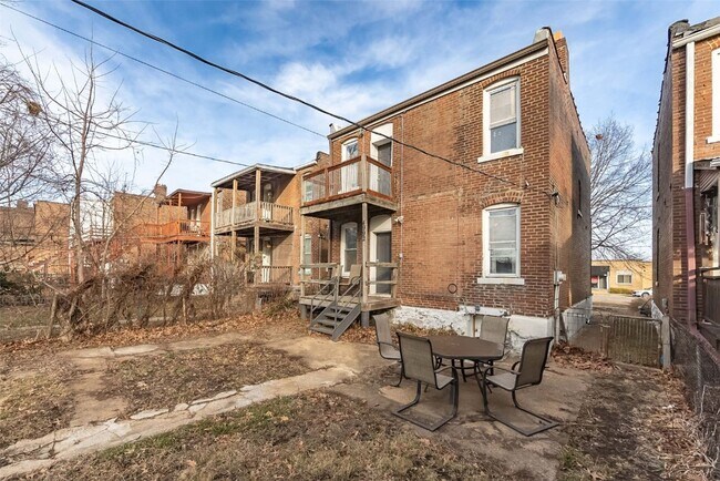 Building Photo - 4992 Botanical Ave