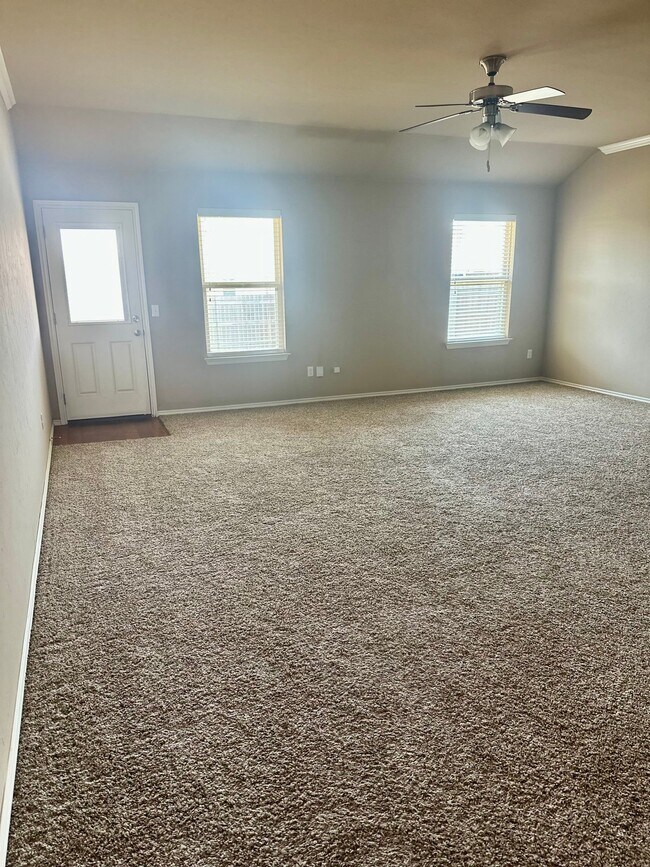 Building Photo - 2928 Thompson Farm Ln