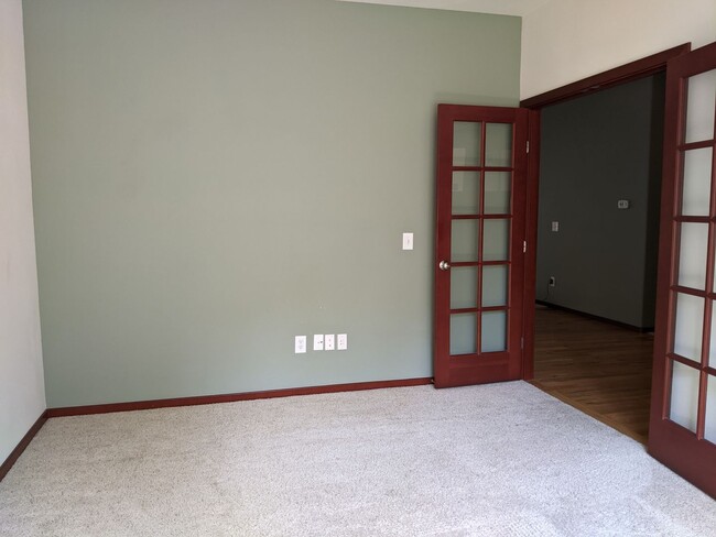 Building Photo - 3 Bd., 1.75 Ba., Rambler Style Home