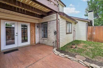 Building Photo - 2059 Embassy Way