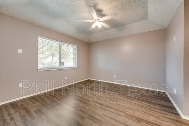 Building Photo - 2907 Kathleen Ln