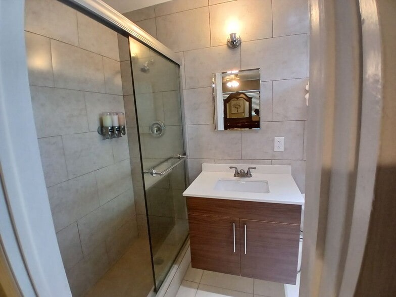 Building Photo - 19731 NW 4th Ave