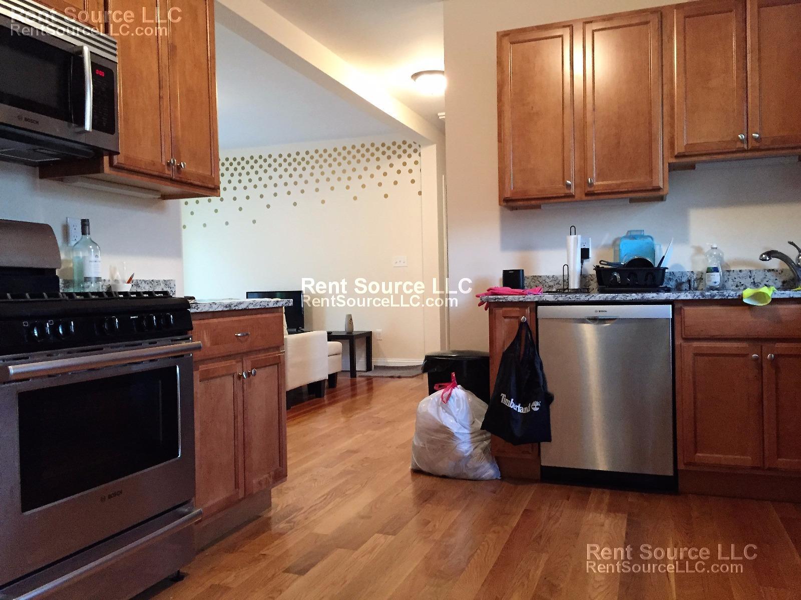 Building Photo - 23 Willard Ave